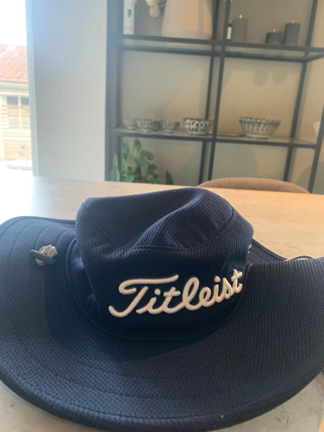 Mörkblå golf hatt från Titleist