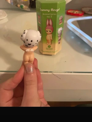 Sonny angel animal series v1 hippers - En jätte gullig dalmatian figur som man kan ha på telefonen eller skrivbordet. Inte äkta tyvärr 💕
