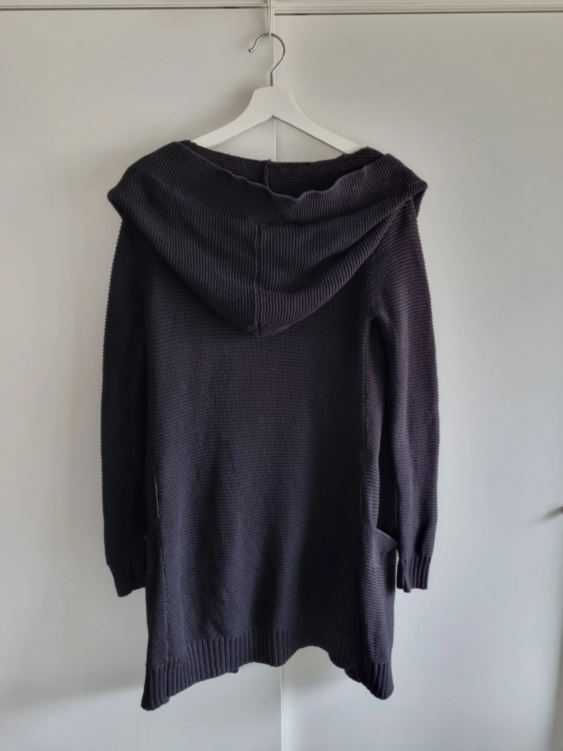 Svart lång kofta med huva Witchery M - 2