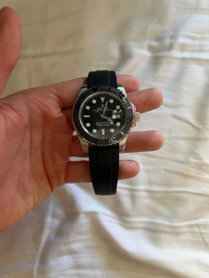 Role*x - En fin role*x yacht master. Inga fel allt funkar med den. Byten accepteras.