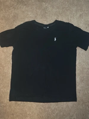 Ralph lauren - Knappt använd, strl M men passar S bättre. Kom gärna med prisförslag!🙂