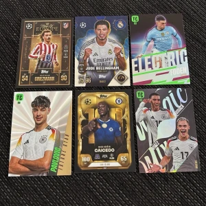  fotbollskort Topps  - Bellingham & Caicedo = 30kr/st Alla andra = 20 kr/st