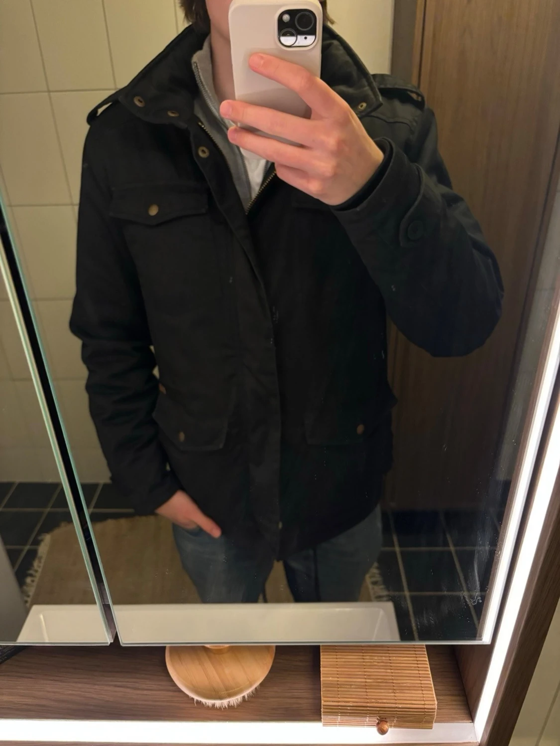 Svart jacka från Solid med fickor