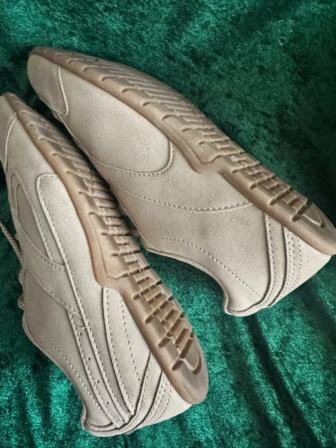 Beige dam sneakers från CLD storlek 39( inte äkta leder) - 2