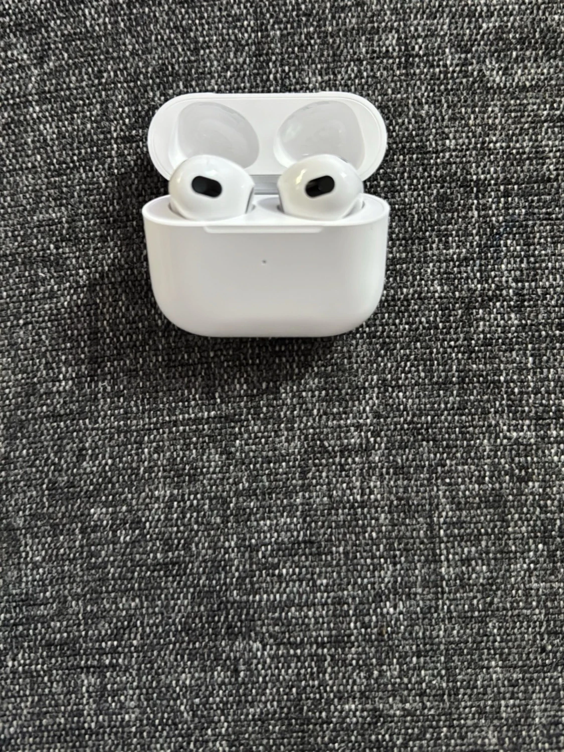 Apple AirPods Pro 3  - 2