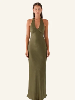 Peppermayo balklänning - Peppermayo Heavy Hearted Satin Maxi Dress – Khaki  Min syster beställde två i olika storlekar för att vara säker på att någon skulle passa. Innan hon skickar tillbaka den tänkte hon om någon annan ville ha den. Den är endast testad och är i nyskick – perfekt till balkvällen eller andra festliga tillfällen! ✨  Skriv gärna vid fler frågor! 