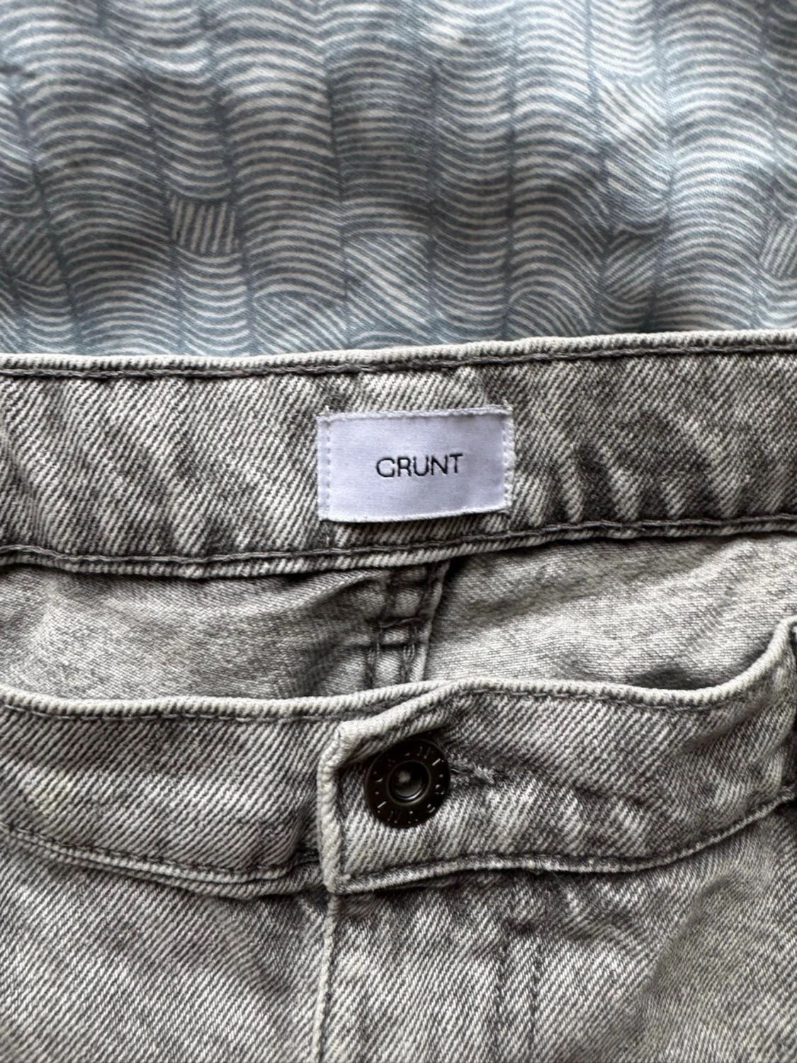 Grå jeans från Grunt - 1
