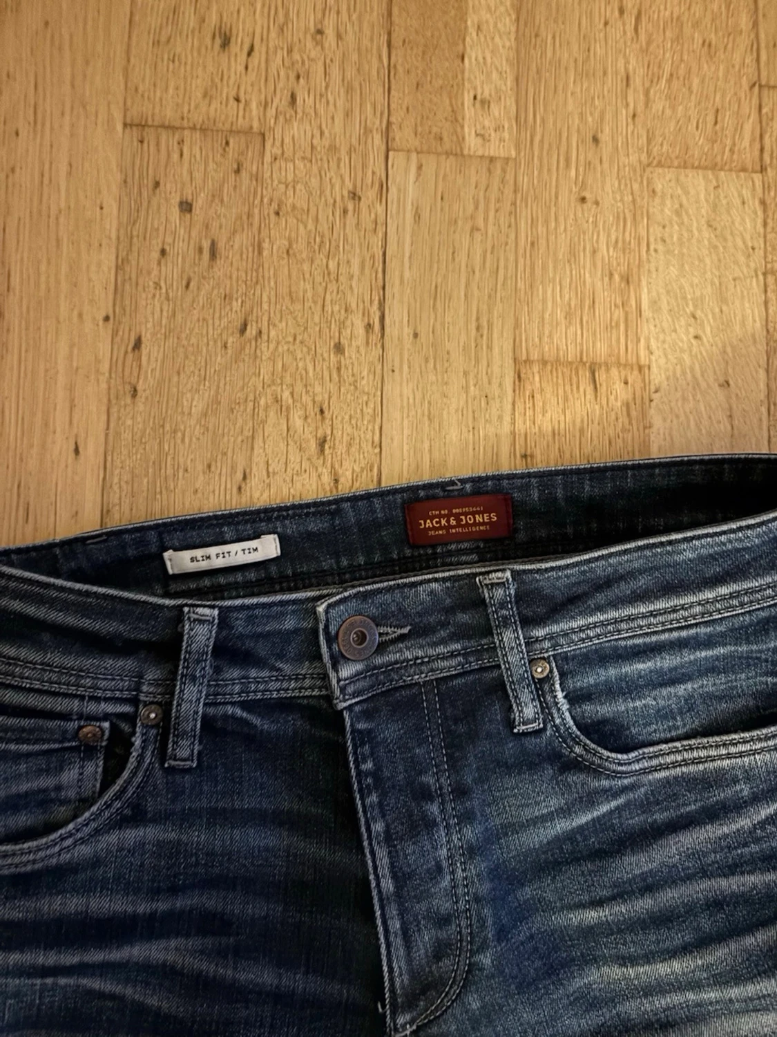 Blå slim fit jeans med slitningar - 4
