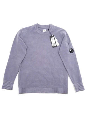 C.P. Company Cotton Chenille Crew Neck Sweatshirt  - •The sweatshirt is brand new with tags •Size: S •Color: Lavender •Retail price: 3500SEK •Pit to Pit: 54cm Length: 68cm