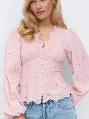 Viral Blus ifrån Gina tricot! - LÅNAD BILD! Säljer den finaste sommar blusen i storlek S ifrån Gina, använd 3 gånger. Jätte fint skick! Väldigt populär och slut i alla storlekar. Pris går att diskutera🌸