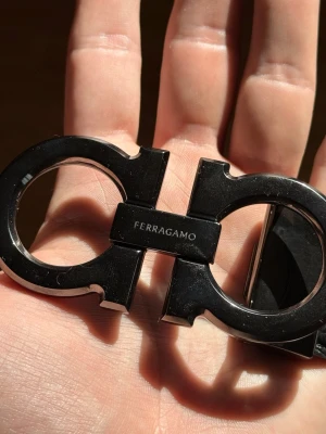 [ÄKTA] Ferragamo bälte  - 110cm långt äkta  Ferragamo bälte, ett litet extra hål gjort 🧉✌🏼