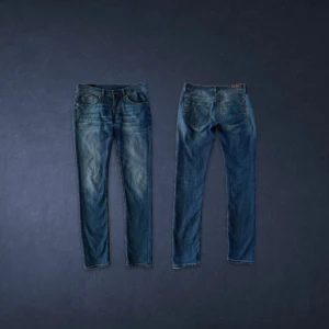 Dondup  - !DONDUP GEORGE! Size: 32 - Skick: 4/5 - Retail: 3500: - Pris: 750:- | Hör gärna av er vid frågor & funderingar! /Mvh, Morëtti Co.