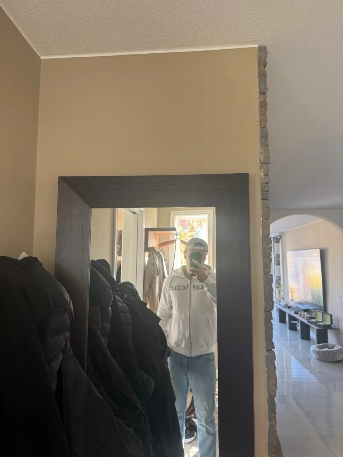 Vit hoodie med tryck från Masterem - 3