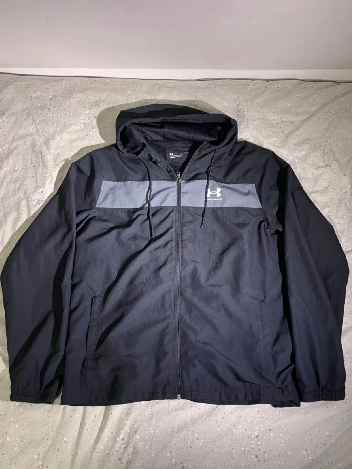 Under armour vindjacka