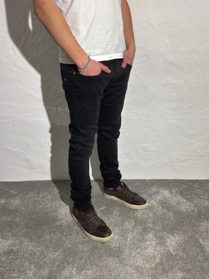 Replay jeans  - Ett par snygga jeans från Replay i storlek W33 L36 i modellen Anbbas hyperflex 