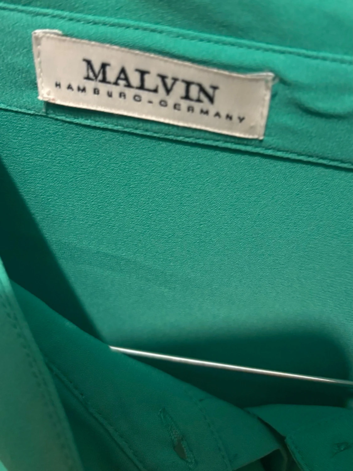 Grön blus med plisserade ärmar Malvin - 1