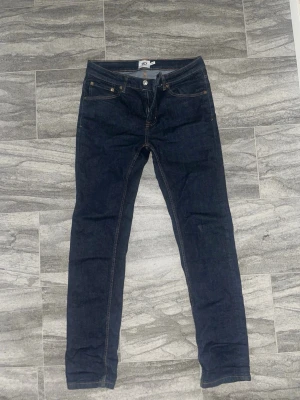 Mörkblå jeans från lager 157 - Ställ frågor ifall tveksamma!