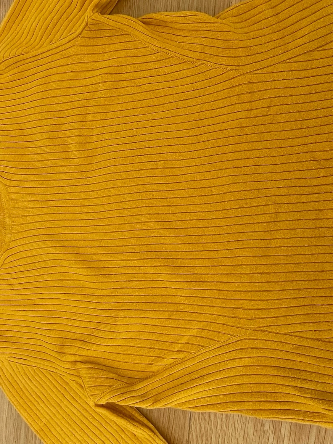 Gul långärmad tröja - 3