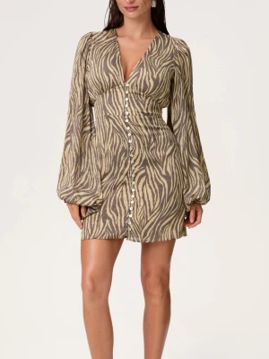 Zebra adoore klänning - Kort klänning med zebramönster från adoore. Klänningen har v-ringning, långa puffärmar och knappar framtill. Perfekt för dig som vill sticka ut med en trendig look. Knappt använd 