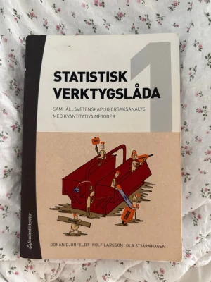 Statistisk verktygslåda 1 - Säljer denna kurslitteratur: ”statistisk verktygslåda 1”. I fint skick! Enbart lite nött omslag men ren och fin inuti 