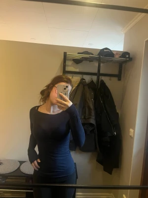 Intimissimi tröja - Säljer min fina mörkblå intimissimitröja då jag har flera❤️‍🔥storlek S!