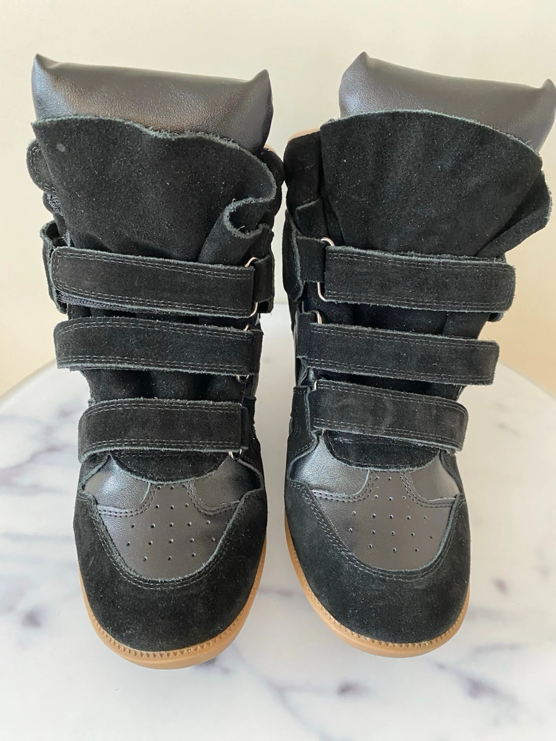 Svarta Isabel Marant sneakers liknande 