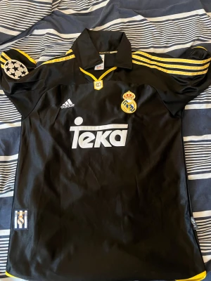 Real Madrid Raul Tröja - Som ny