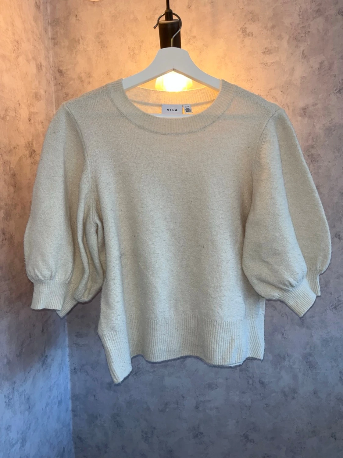 Beige stickad tröja från Vila
