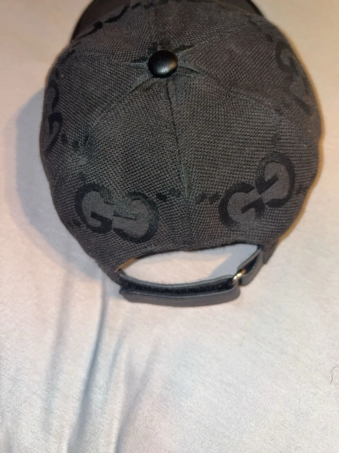 Svart keps från Gucci med GG-mönster - 3