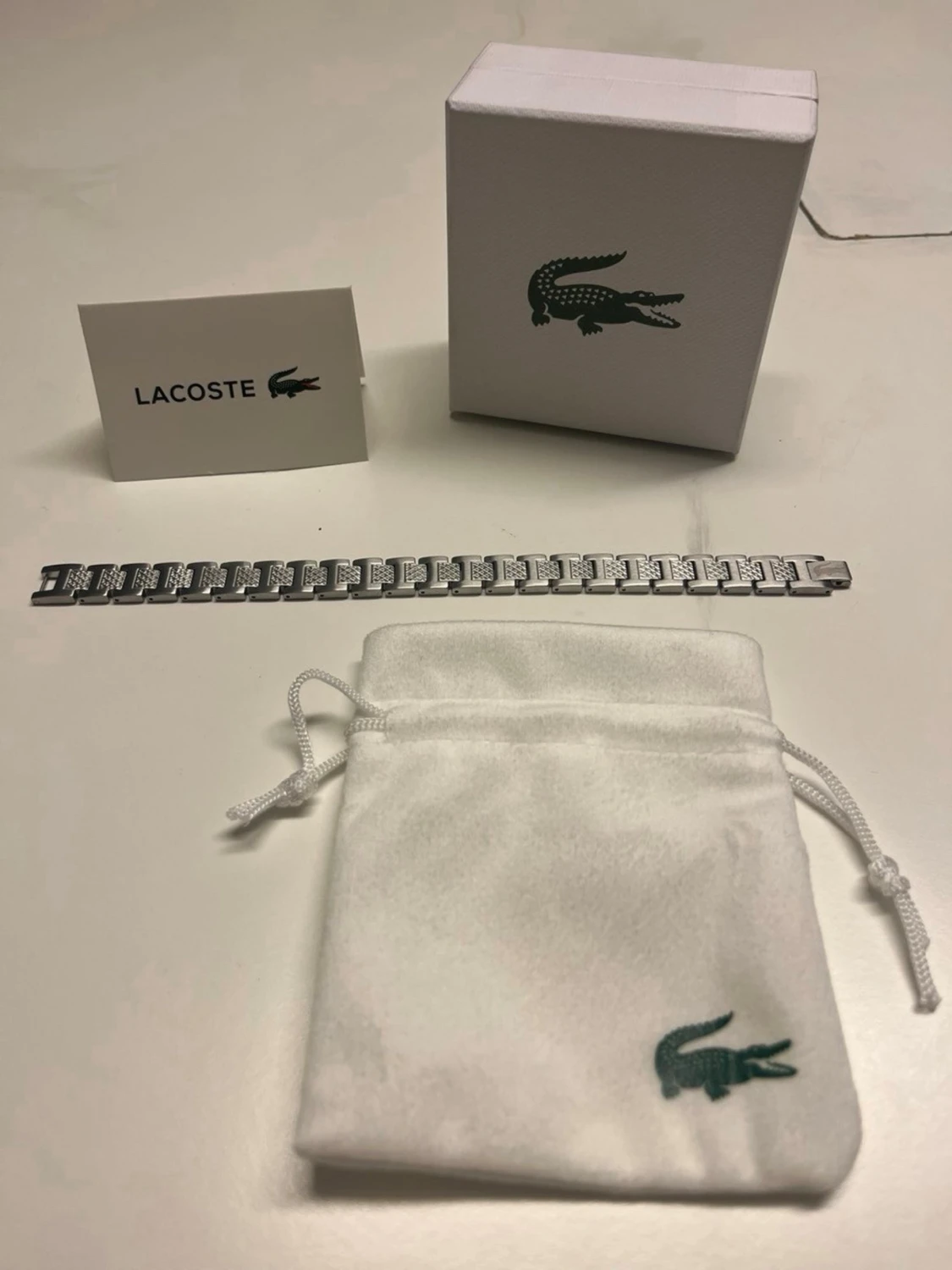 Silverfärgat armband från Lacoste - 1