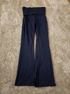 Mörkblå yoga pants - Super fina yoga pants storlek xs, aldrig använda💞💞