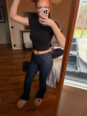 Mörkblå bootcut jeans - Mid waist jeans💓