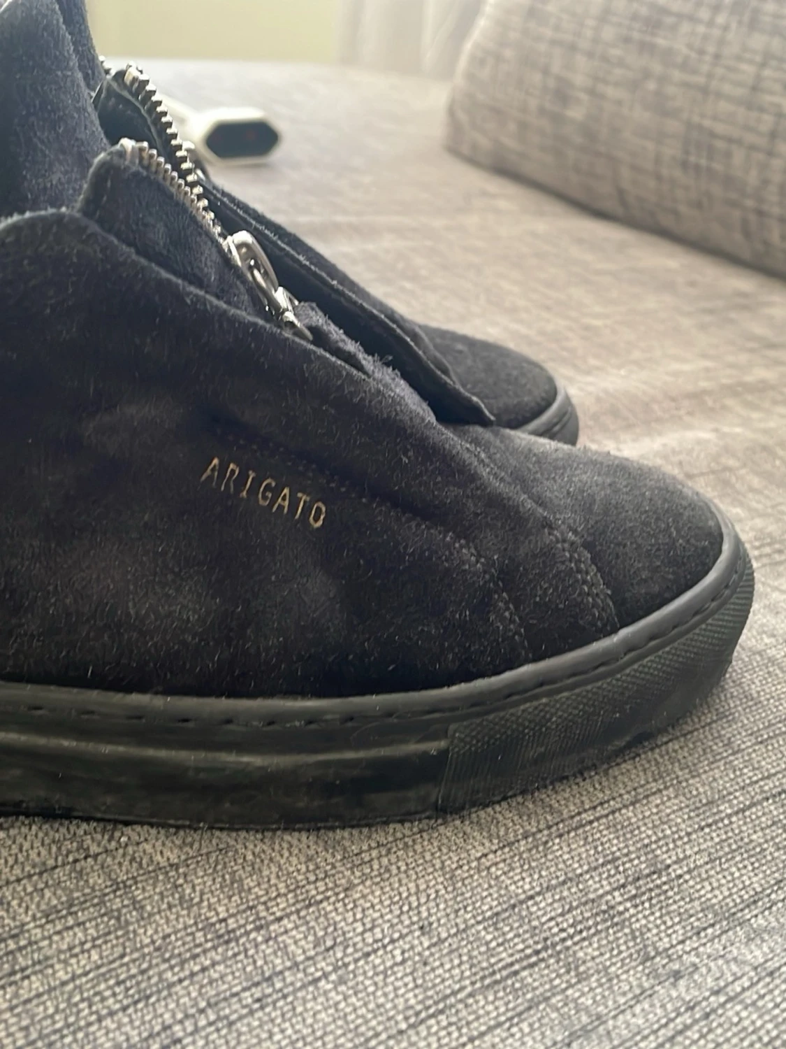 Svarta sneakers med dragkedja Axel Arigato Pris kan diskuteras - 3