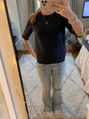 trekvartärmad tröja  - trekvartsärmad tröja som jag klippt själv men är från lager 157 från börjar 