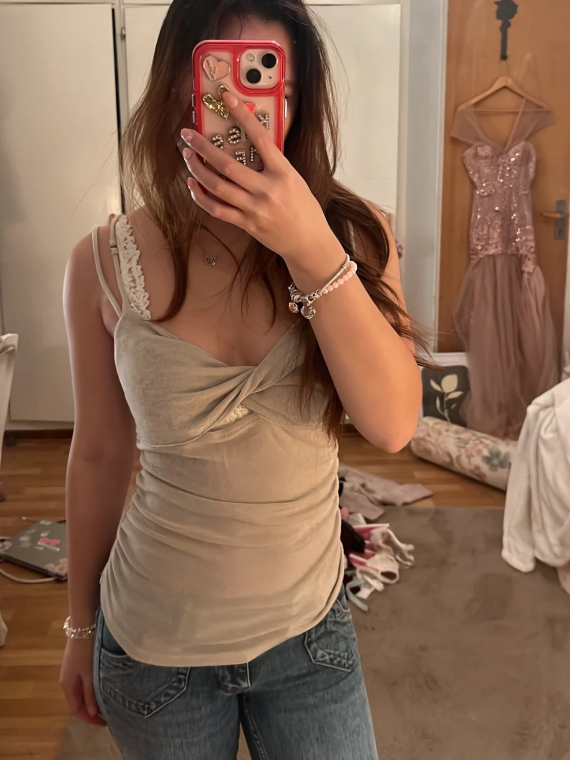 Beige omlott linnetopp med smala band