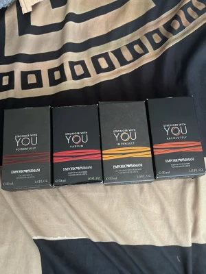 Armani kartonger - Hej säljer tomma parfym kartonger från Stronger with you linijen, allt är äkta såklart.
