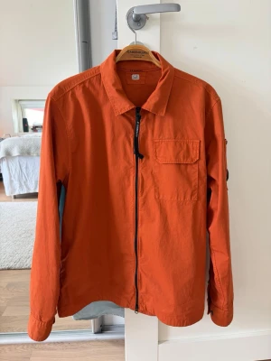CP COMPANY jacka - Knappt använd, nyskick!
