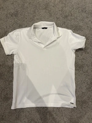 Massimo Dutti piké - Stilren Massimo Dutti pikétröja | mycket bra skick | ny pris ca 450 |