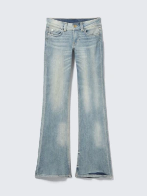 cheap monday jeans  - cheap monday jeans i storlek 26/30 inga defekter endast använda en gång!! köpt för 399