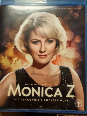 Monica Z Blu-ray film - Monica Z Blu-ray film. Svensk långfilm om sångerskan Monica Zetterlund. Utgåva på Blu-ray med omslag och information på svenska. Ljud- och textningsalternativ enligt specifikation på baksidan av fodralet. Inga repor.