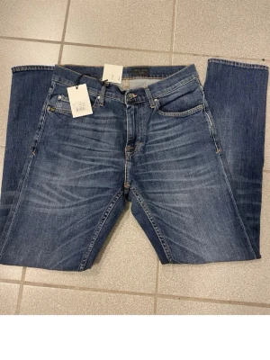 Tiger of sweden jeans  - Snygga tiger of sweden jeans. Knappast använda. Hör av dig vid minsta funderingar.