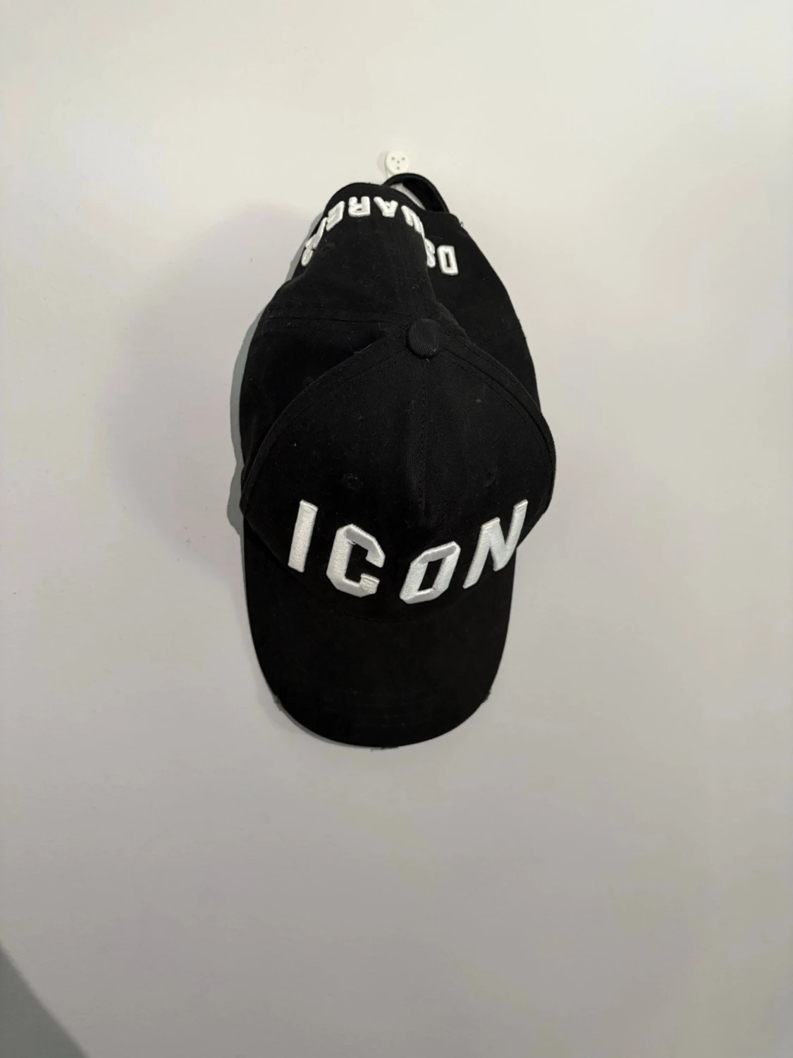 Svart ICON keps från Dsquared2