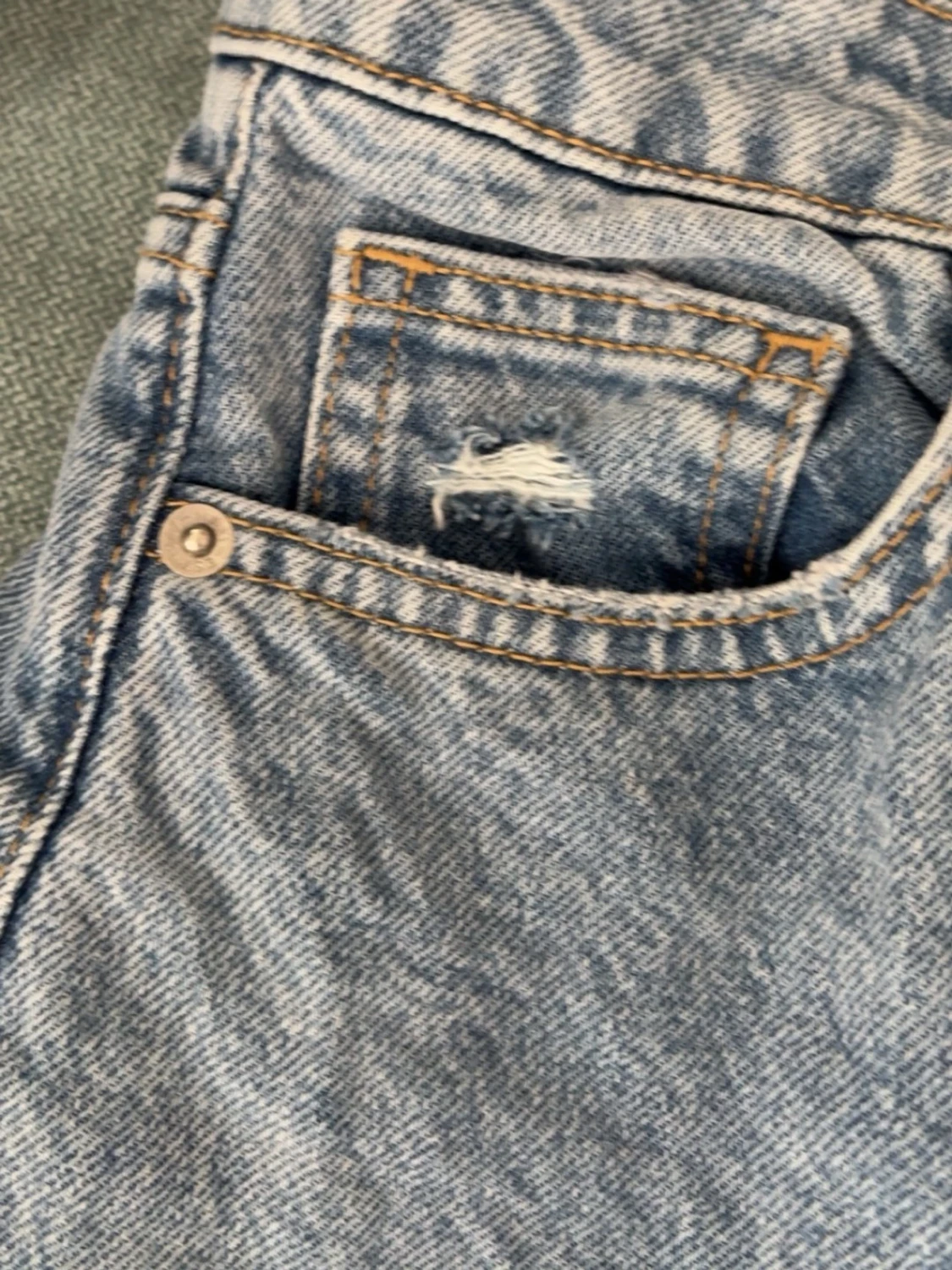 Ljusblå raka jeans - 4