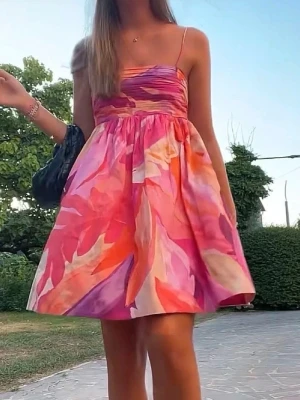 Klänning - Storlek S från h&m! 