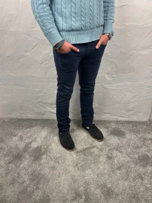 Replay jeans  - Ett par riktigt snygga jeans från Replay i storlek W33 L34 i modellen Anbbas Hyperflex 