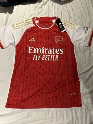 Arsenal T-shirt - 10/10 Helt ny