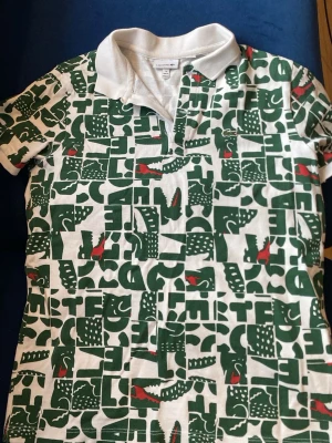 Lacoste piké - Bra skick! Väldigt fin inför sommaren !