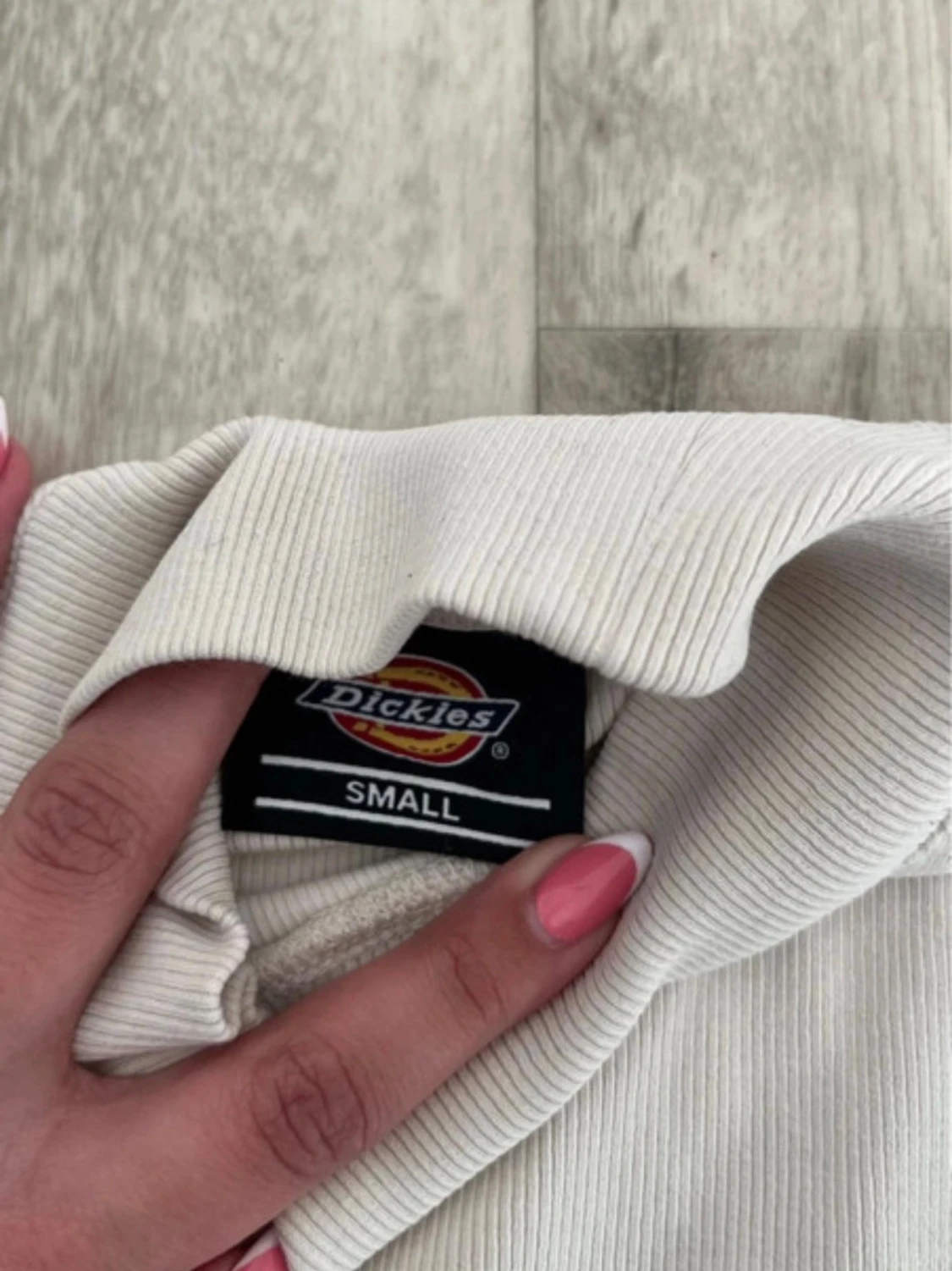 Vit polotopp från Dickies - 2
