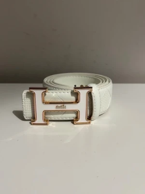 Herme’s bälte  - Helt ny! Fraktar inom 24h, tryggt och säkert packat!