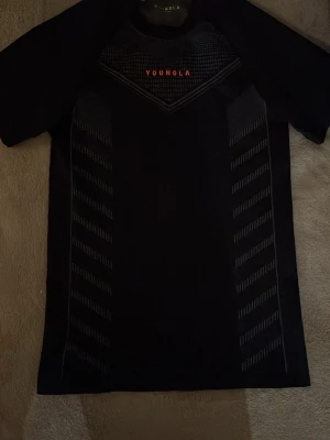 Youngla compression - Youngla compression använt ett fåtal gånger. Hör av er vid frågor 